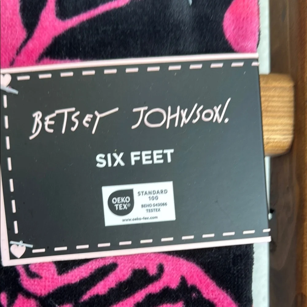 Betsey Johnson Pink and Blue Butterfly Towel - Picture 4 of 7